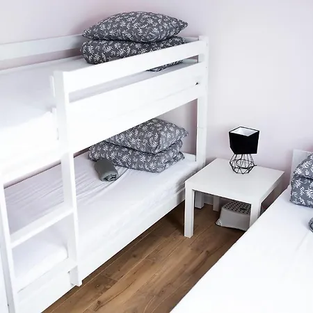 ホームステイ Beztroski Zakatek *